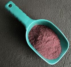 Совок Технокарп для підгодовування Зелений