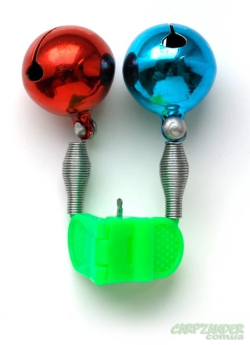 Бубончик подвійний Fanatik з пластиковим фіксатором двокольоровий